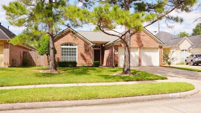 Primary Photo - 3915 Summerfield Dr