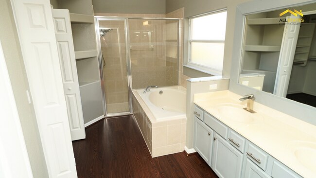 Building Photo - 13059 Sandy Pine Ln
