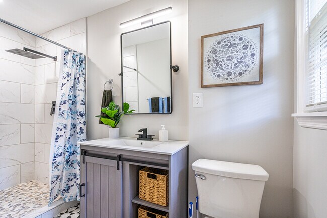 Building Photo - COMING SOON !!! 3/13/2026