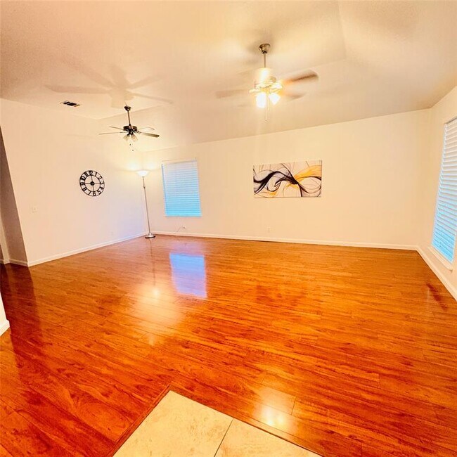 Building Photo - 1109 Briargate Dr