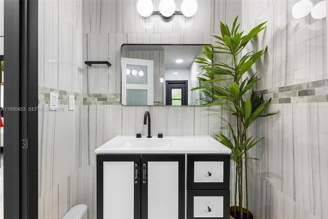 Building Photo - 10366 NW 15th St