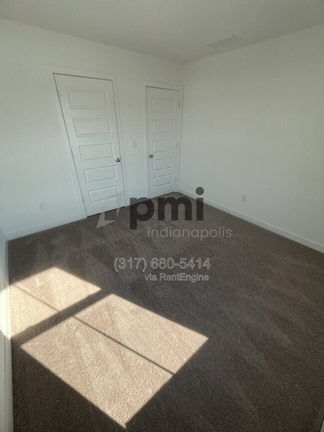 Building Photo - 4895 Gilet Dr