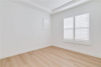 Building Photo - 86 Henson