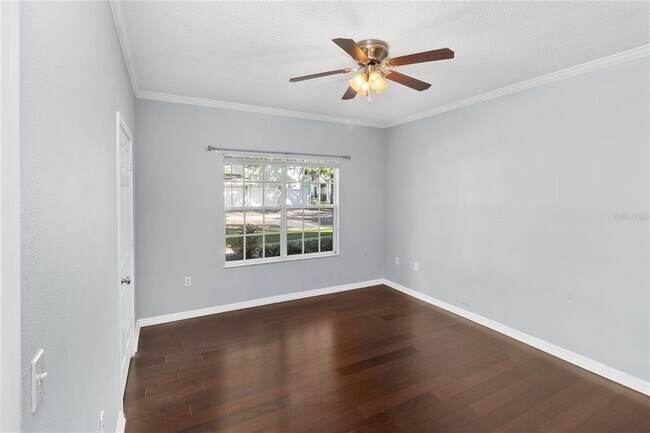 Building Photo - 10000 SW 52nd Ave