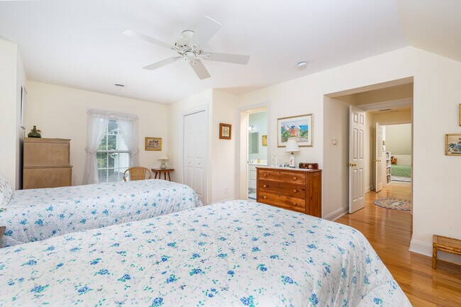 Building Photo - 43 Butternut Rd