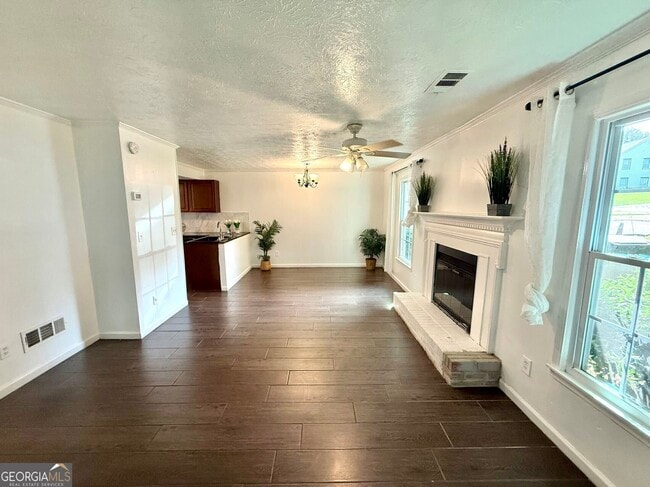 Building Photo - 1435 Kennesaw Trace Ct