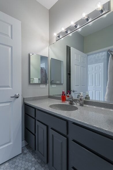 Building Photo - 545 N 1st St