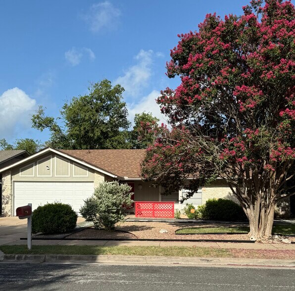 Primary Photo - 12306 Hickorystick Cv