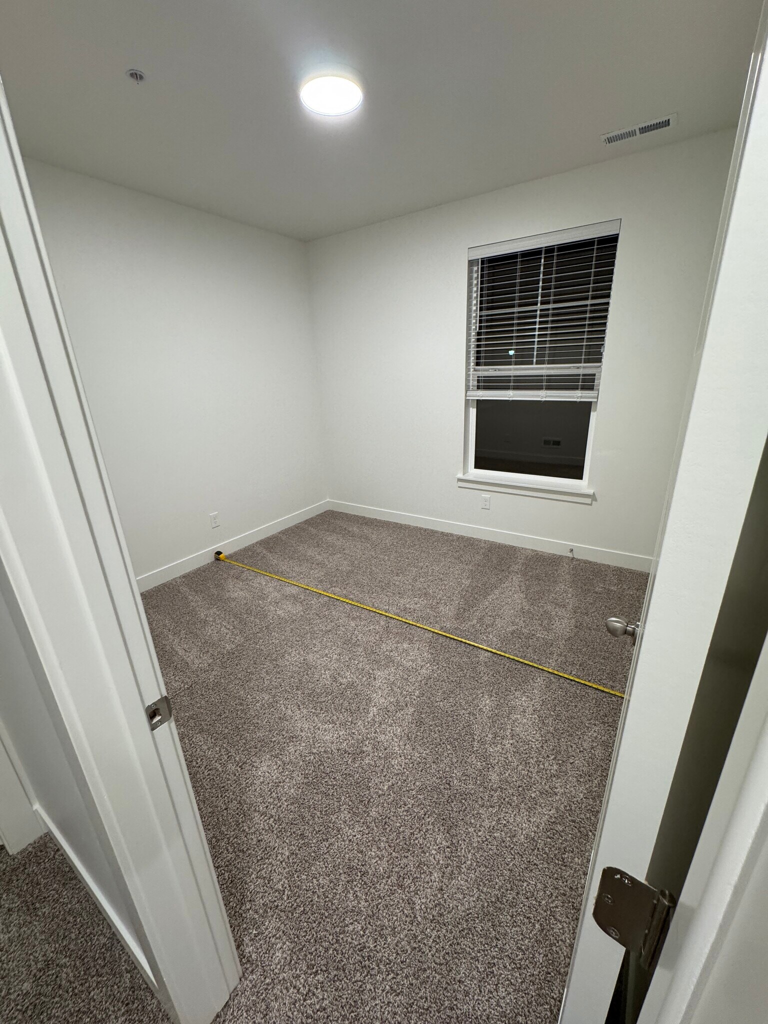 Room 2 - 874 N Hemsworth Way