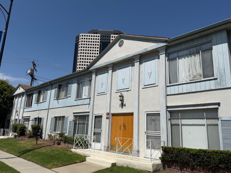 Building Photo - 154 N Pass Ave