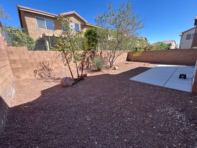 Building Photo - MOUNTAINS EDGE SOUTHWEST
