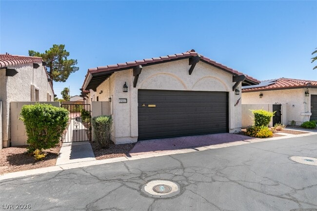Building Photo - 2587 Swan Ln