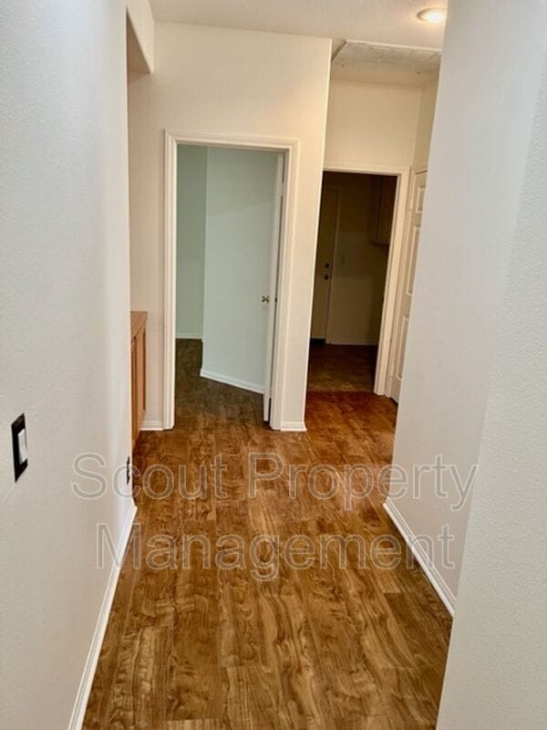 Building Photo - 41423 Temeku Dr