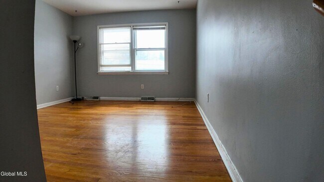Building Photo - 79 B Wertman Ln
