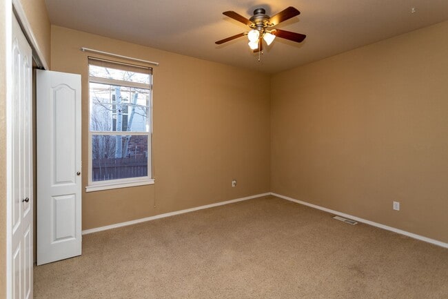 Building Photo - Beautiful Ranch in Pine Creek!