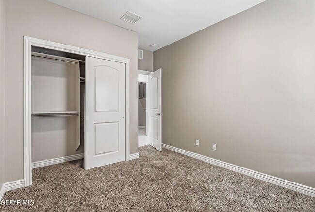 Building Photo - 14925 Tierra Mirage Ave