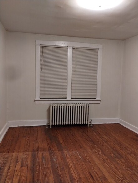 Building Photo - 41 S Water St