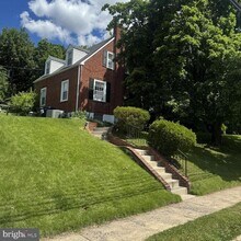 Building Photo - 165 Race St