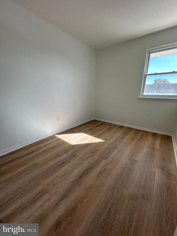 Building Photo - 3850 Woodhaven Rd