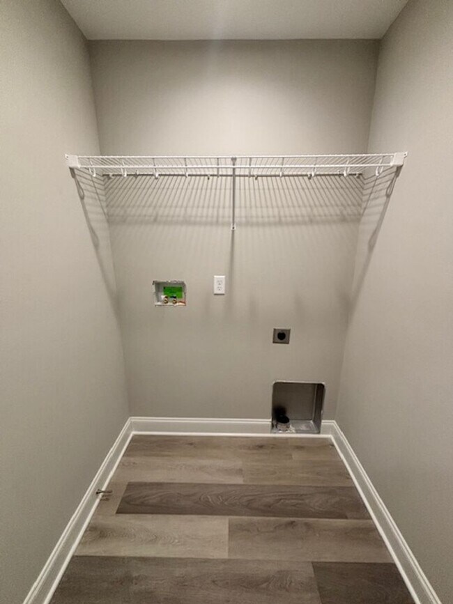 Building Photo - 1146 Melody Ave