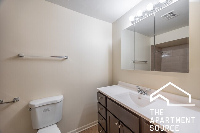 Building Photo - 110 N Kenilworth Ave