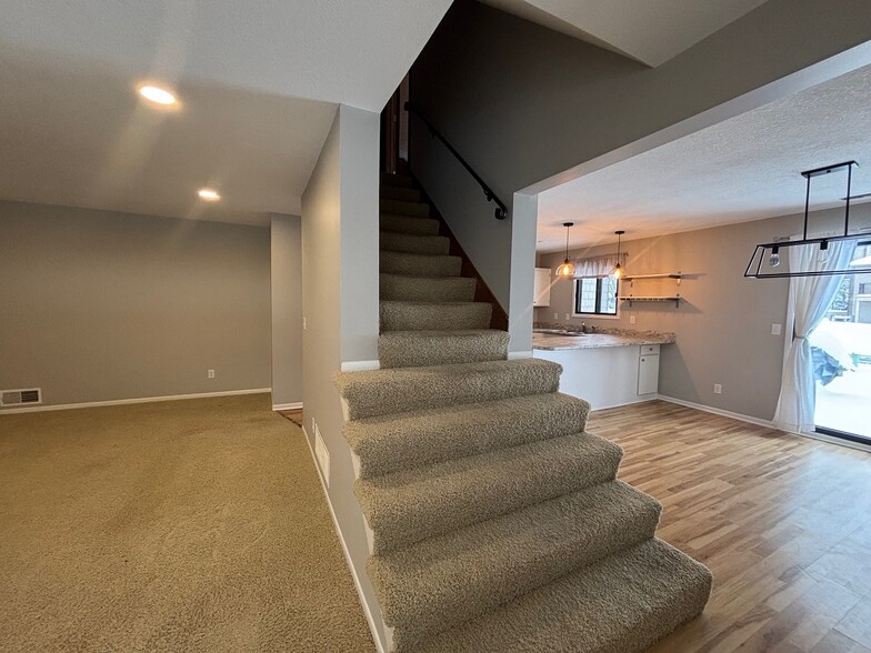 Building Photo - 11532 Carriage Ct