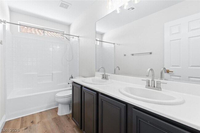 Building Photo - 10980 St Rafael St