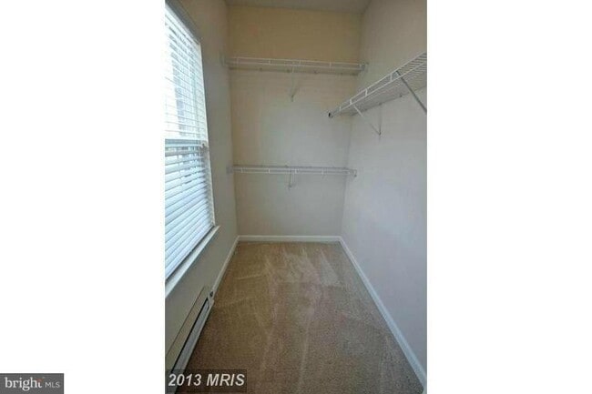 Building Photo - 9549 Hyde Pl