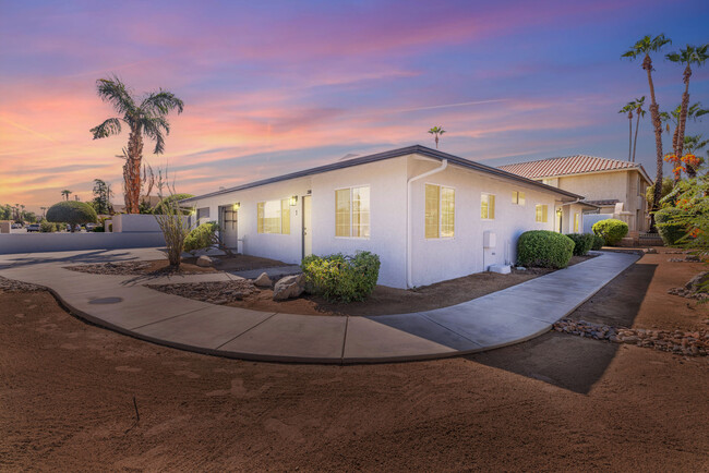 Duplex, 2 units, 2Bd 1 Ba - 73515 Catalina Way