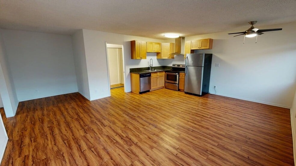 Interior Photo - Wilshire Regency Apts.
