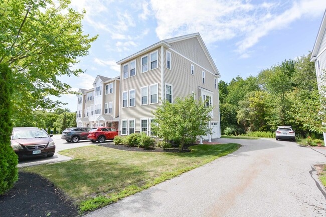 Building Photo - 34 Acadia Ln