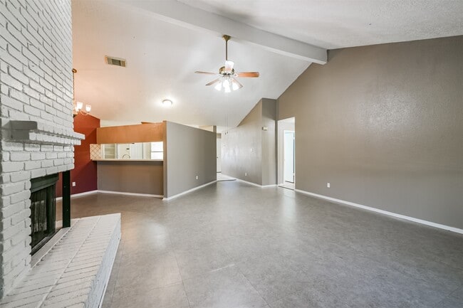 Building Photo - 2514 General Colony Dr