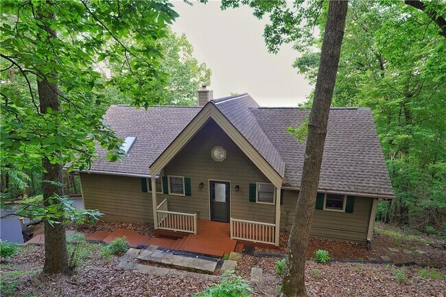 Building Photo - 127 Columbine Dr