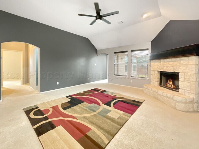 Building Photo - 2053 Leonard Ranch Rd