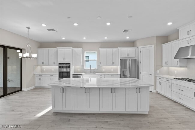 Building Photo - 15492 Rio Ponace Ct