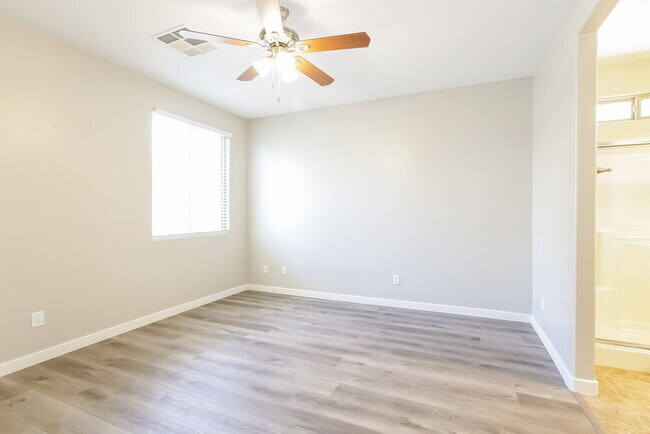 Building Photo - 699 Bridgeford Ct