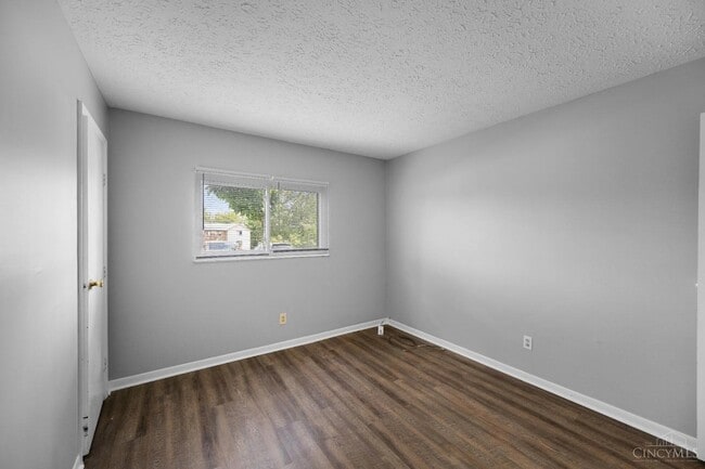 Building Photo - 5087 Tri County View Dr