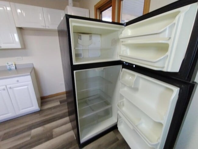 Building Photo - 221 N Broad St