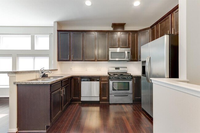 Building Photo - 5312 Avenue J