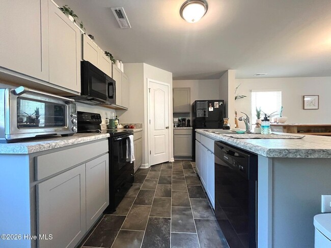 Building Photo - 784 Conductor Ct