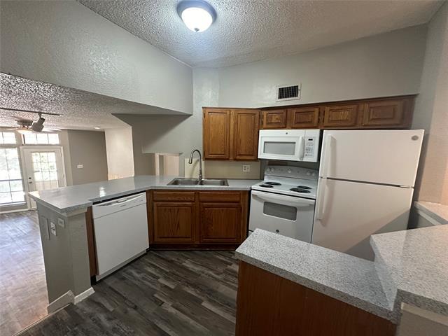 Building Photo - 9823 Summerwood Cir