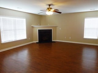 Building Photo - 406 Crystal Oaks Ln