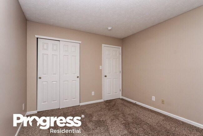 Building Photo - 1010 Hendon Ct