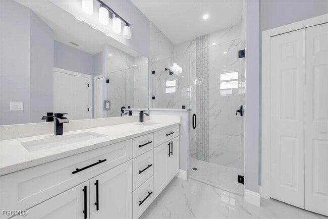 Building Photo - 3708 27th St SW