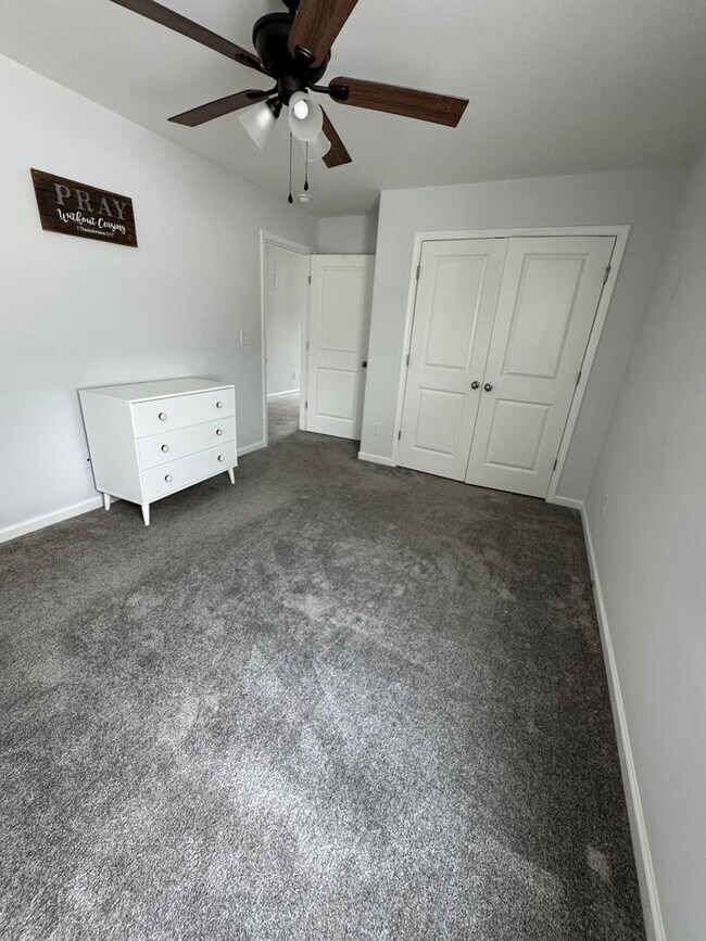 Building Photo - 131 Oasis Dr