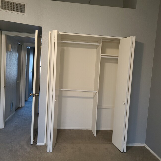 Building Photo - 3491 N Arizona Ave