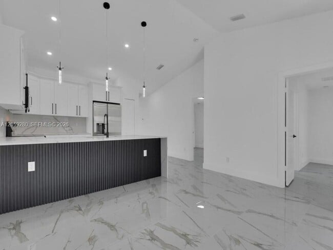 Building Photo - 4745 13th St SW