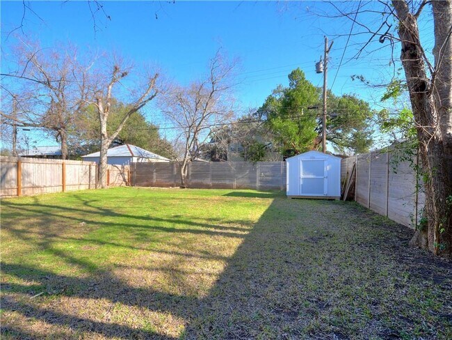 Building Photo - 5409 Grover Ave