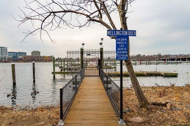 Building Photo - 100 Station Landing