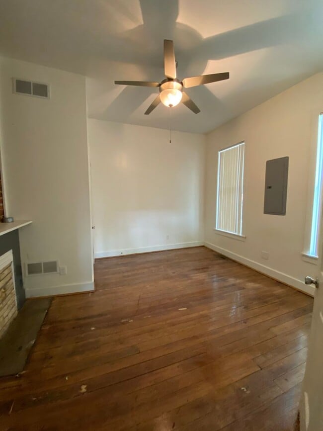 Building Photo - Historic 1920 House! Off-Street Parking, F...